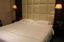 Hotel Ru Yi 2*