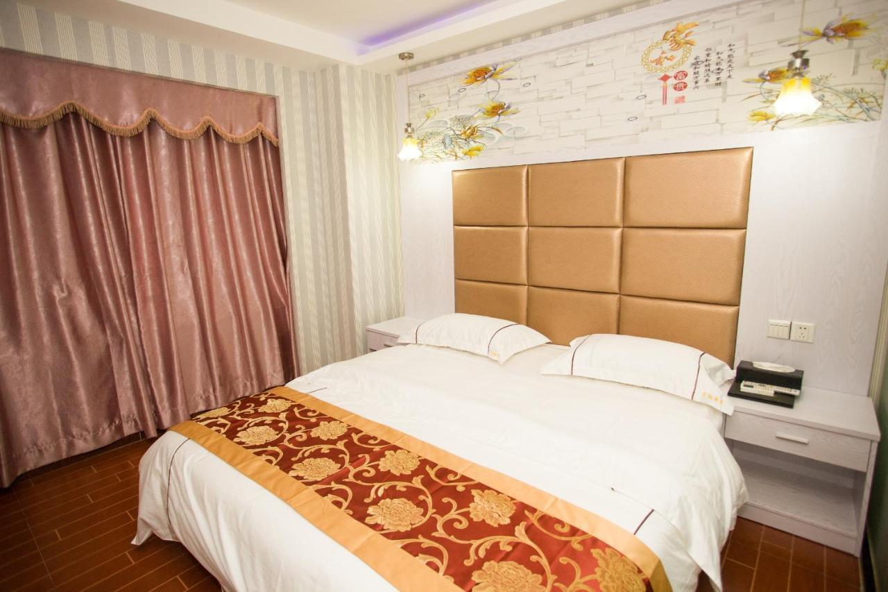 Jingfu Hotel