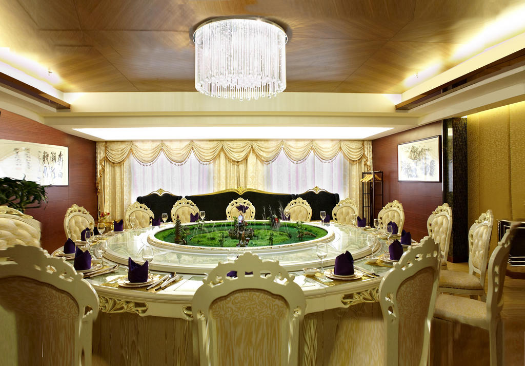 Yuekai Hotel 4*