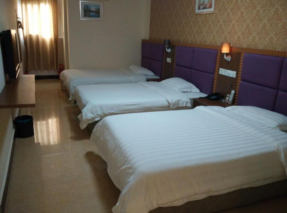 Huayi Hotel Guangzhou