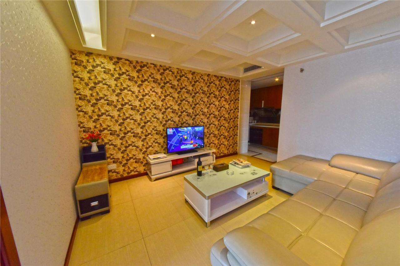 Apartment East International Apartment Yi De Road Metro Station Branch