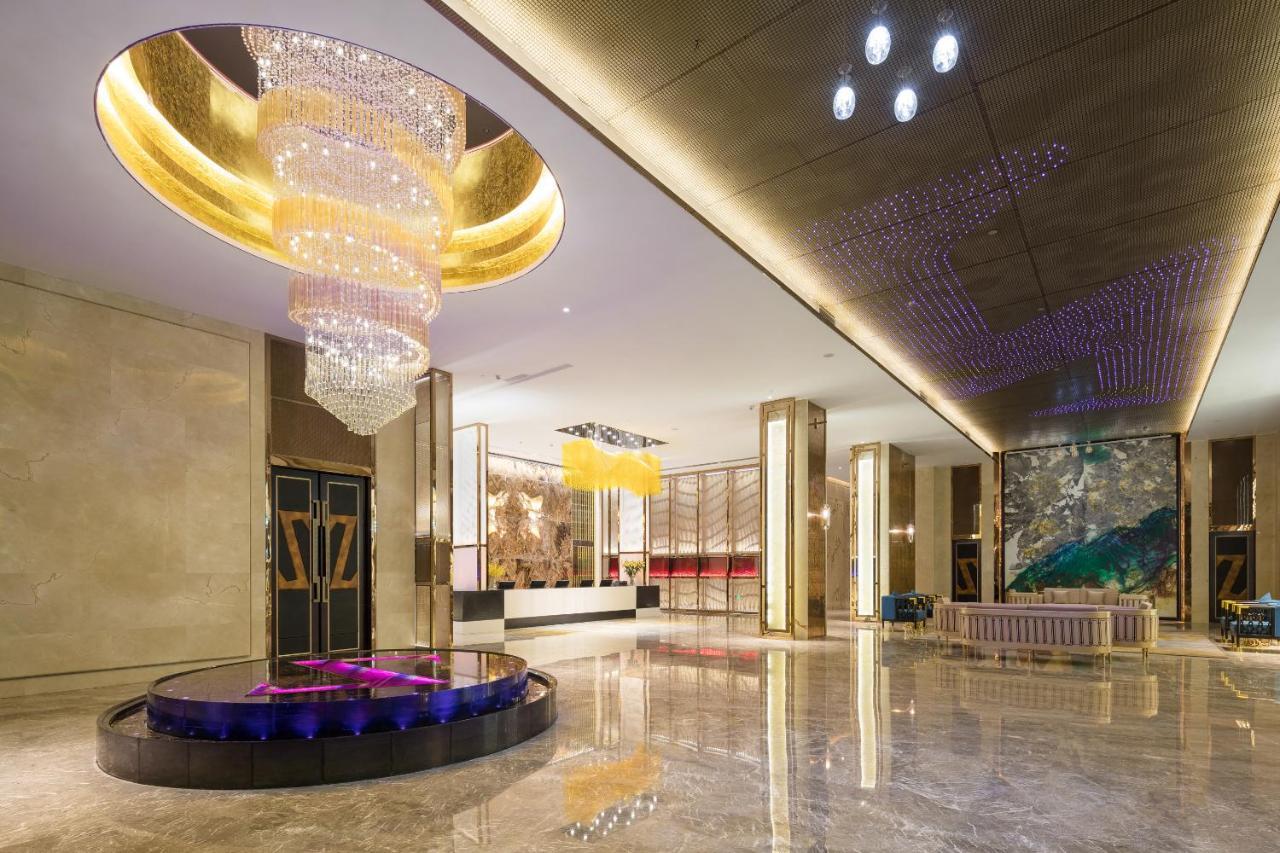 Hotel Headquarter International 5*