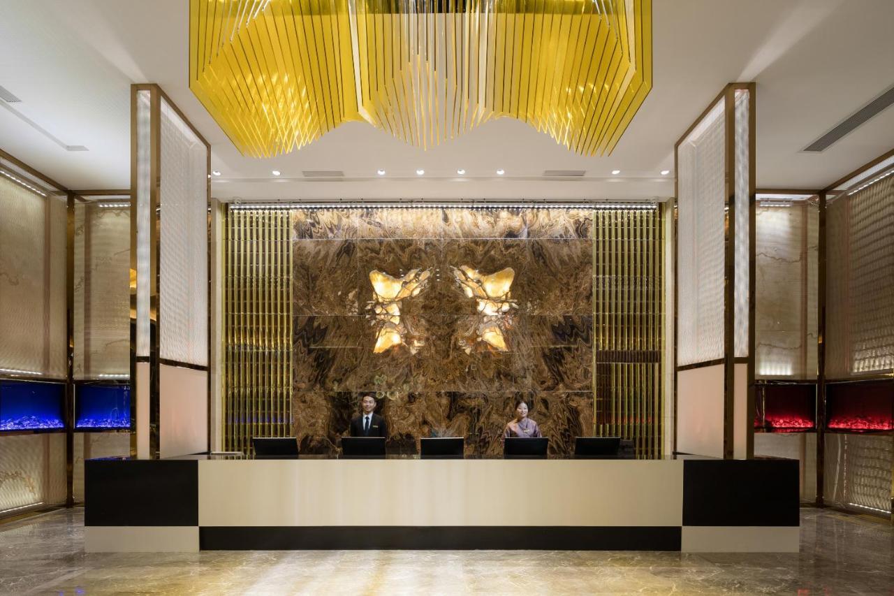 Headquarter International Hotel