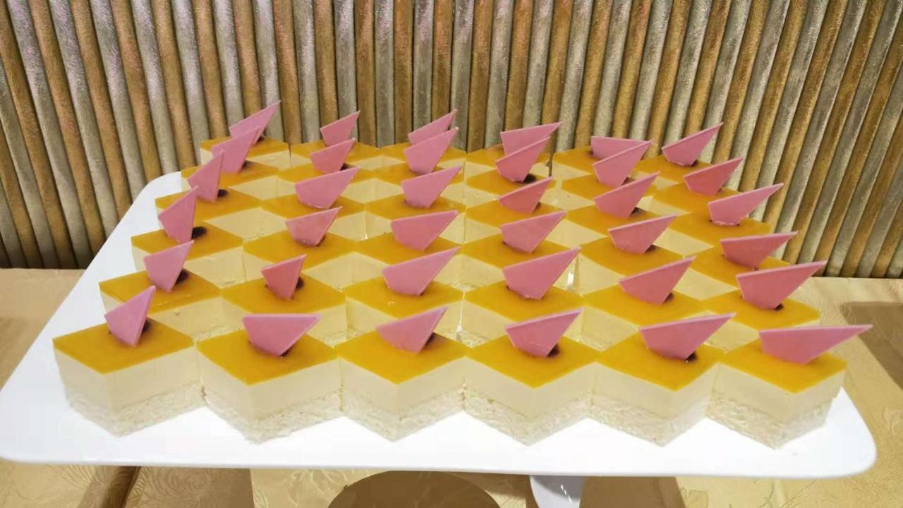 Headquarter International Hotel Guangzhou