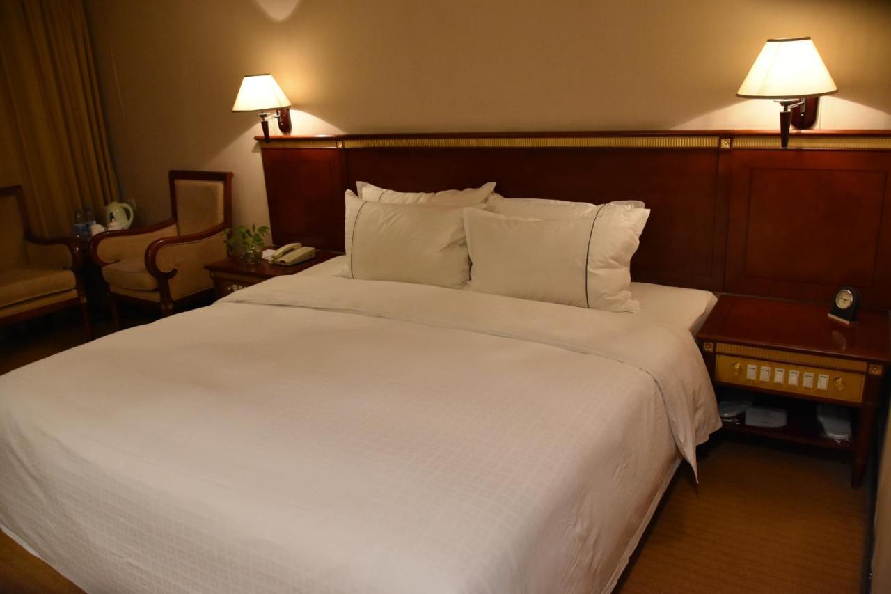 Dongyue Hotel