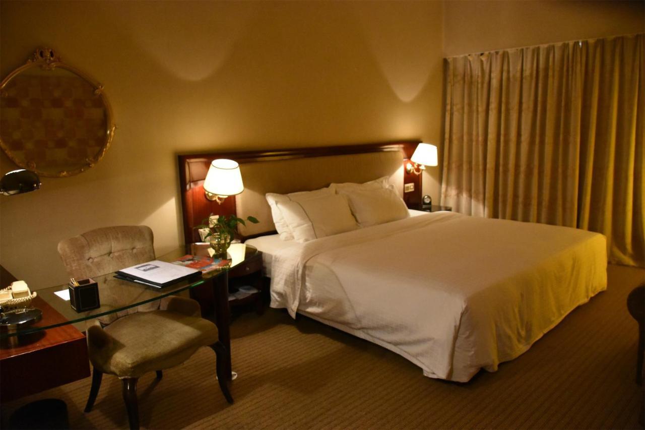 Dongyue Hotel
