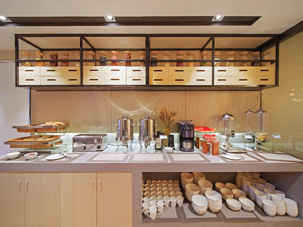 Echarm Jiahe Wanggang Subway Station Branch Hotel Guangzhou