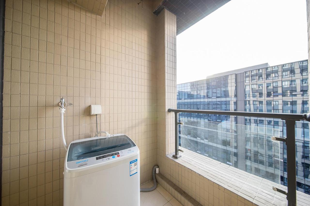 Laiste Aparthotel: Science With Fair Shuttle Aparthotel 3*