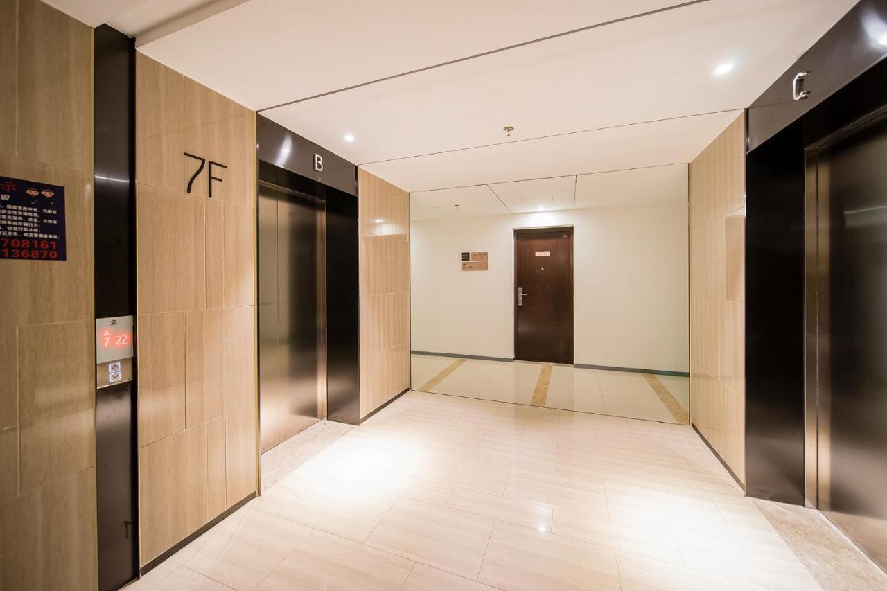 Laiste Aparthotel: Science With Fair Shuttle Aparthotel 3*