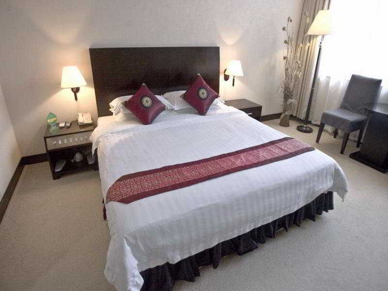Business Hotel 3*