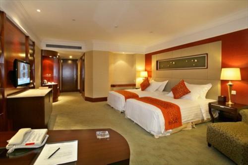 Agile Lakeview Hotel