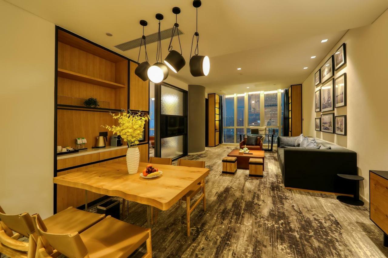 Rezen Longuu Hotel 4*