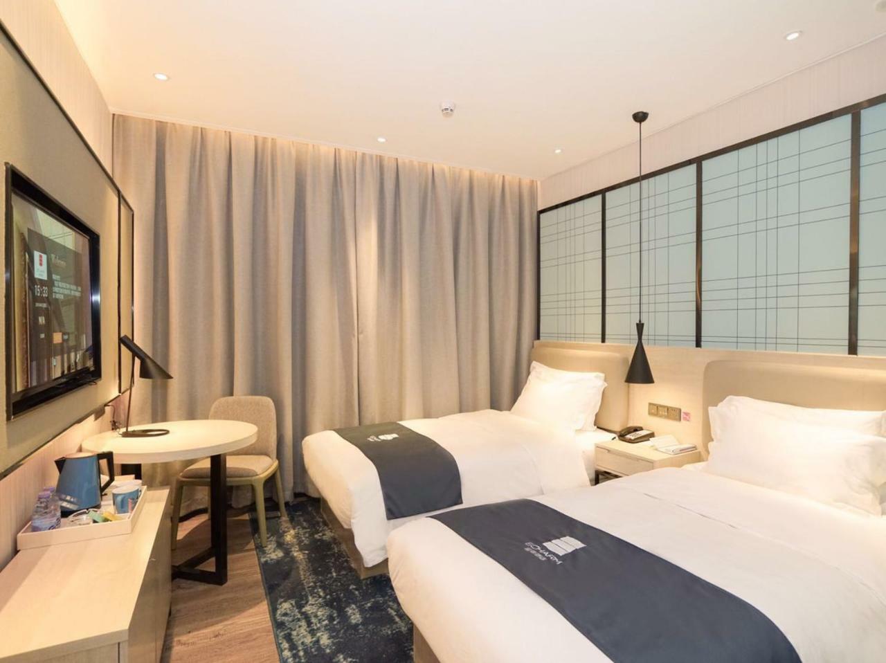 Echarm International Tower Pazhou Convention And Exhibition Center Lujiang Subway Metro Branch - Free Shuttle Bus To Fair Complex During Fair Period Hotel 4*