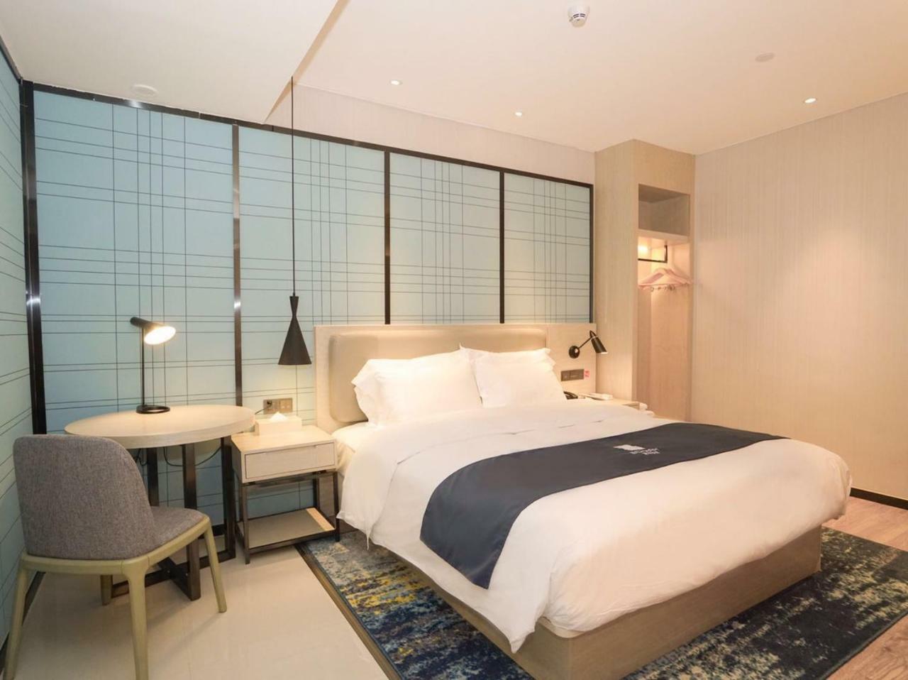 Hotel Echarm International Tower Pazhou Convention And Exhibition Center Lujiang Subway Metro Branch - Free Shuttle Bus To Fair Complex During Fair Period 4*