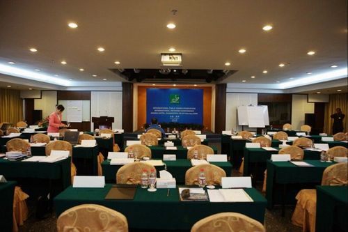 Shanxi Grand Hotel 3*