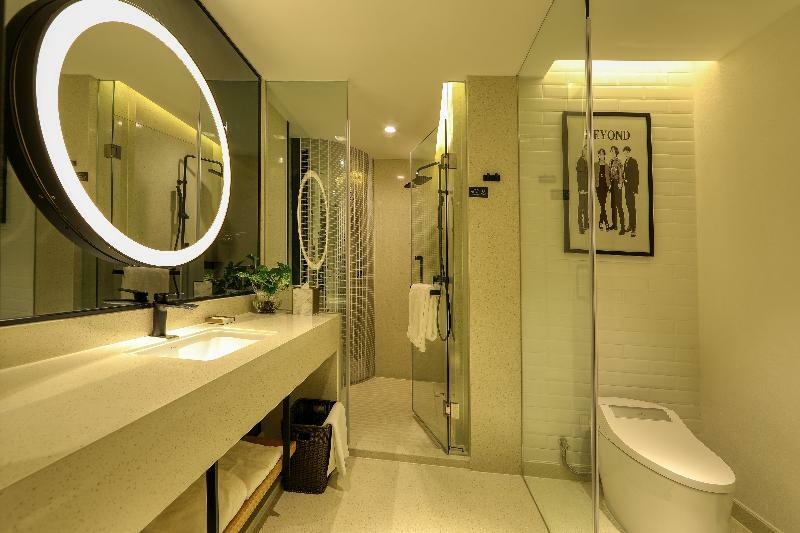 Longuu Hotel 4*