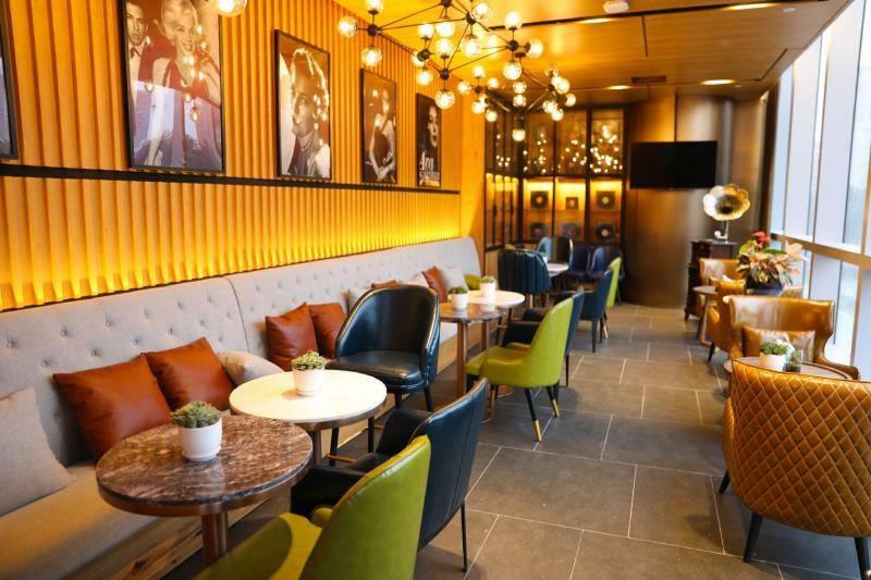 Hotel Longuu 4*