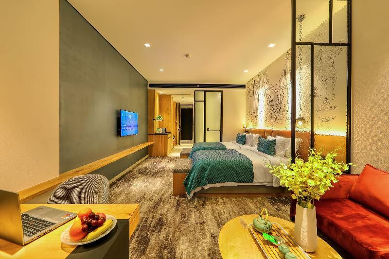 Longuu Hotel 4*