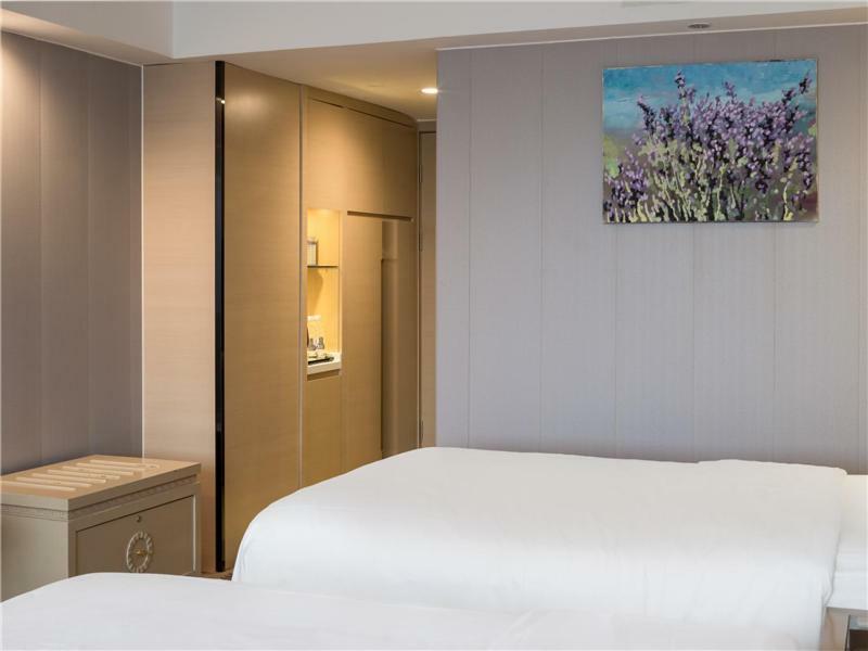 Lavande Hotel 4*