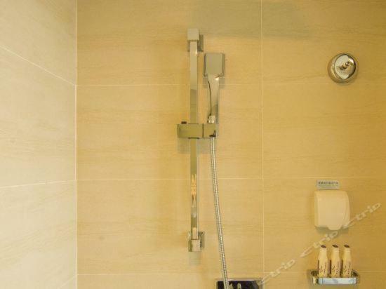 Lavande Hotel 4*