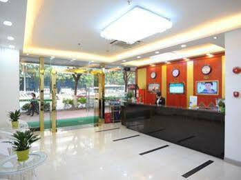 Xana Martyrs Subway Station Branch Hotel 3*