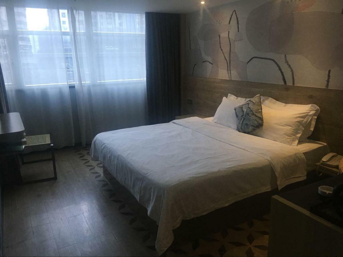 Paco Hotel-Guangzhou Shipaiqiao Metro Branch Hotel 4*