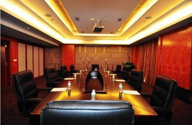 Poly Hotel, Hotel 3*
