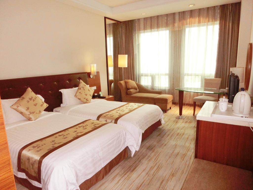 Ramada Plaza 5*