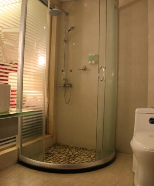 Tianyue Hotel 4*