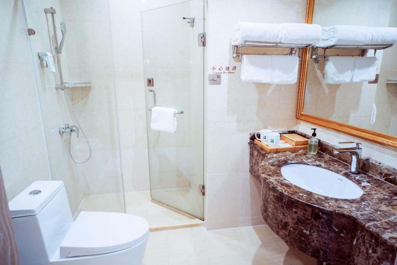 Hotel Ibis Styles Panyu Shiqiao 3*