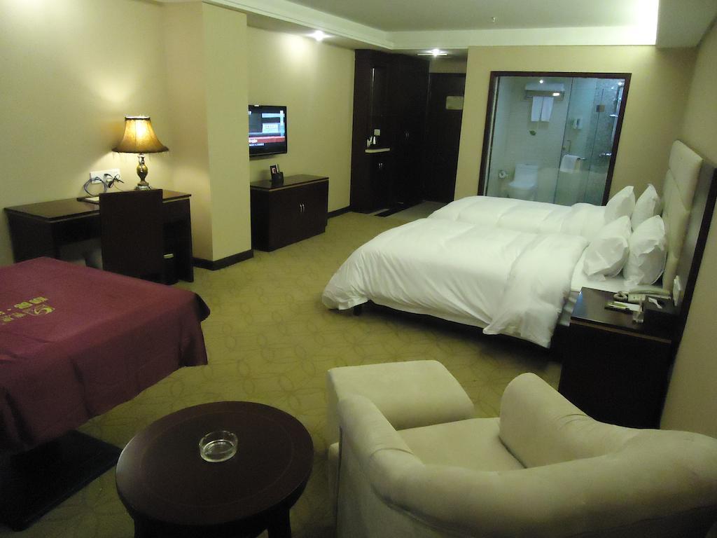 Hotel Rich 3*
