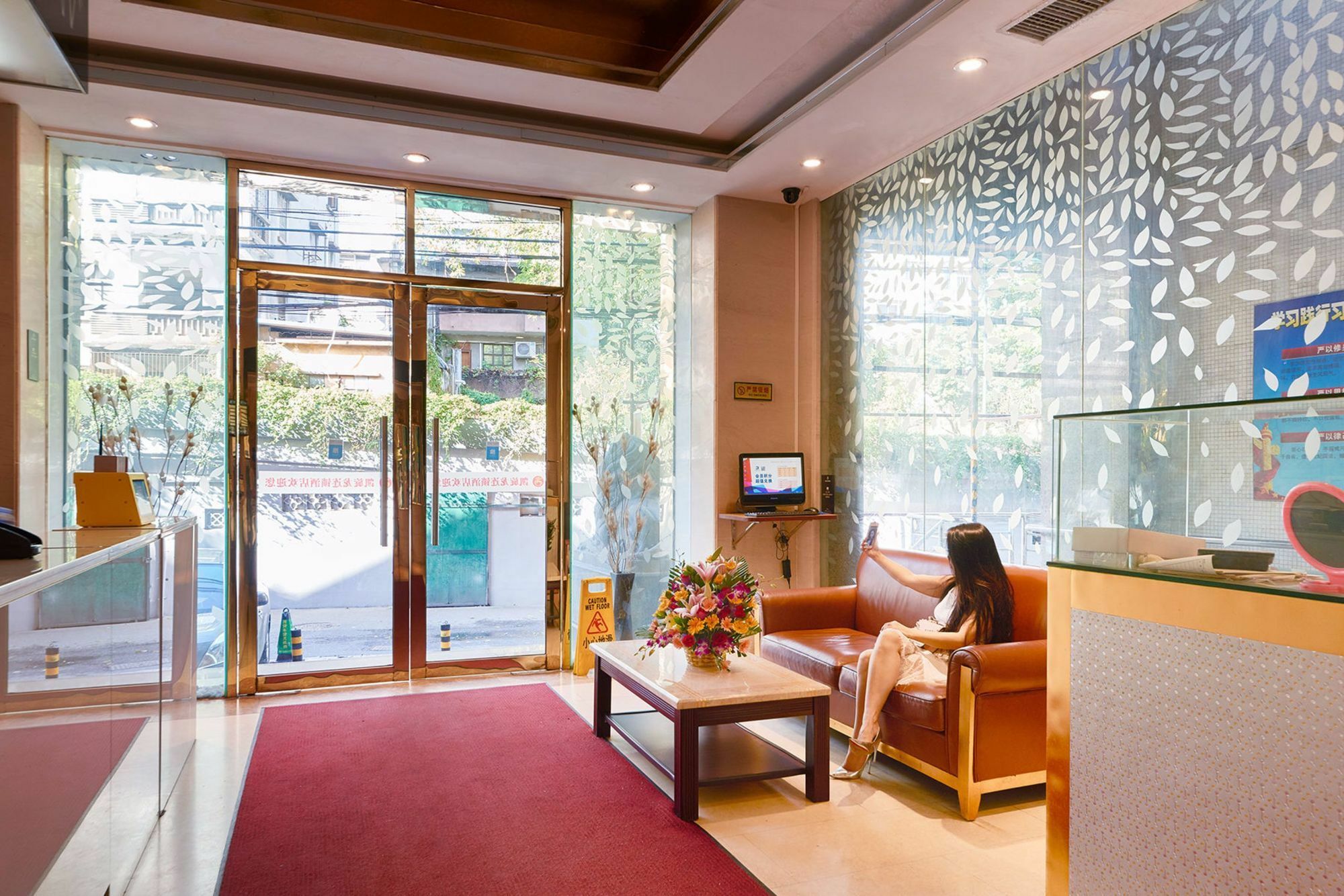 Hotel Kaiserdom Shangxiajiu 2*