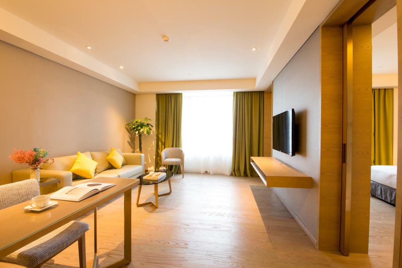 The Mulian Science Wanda Plaza Hotel