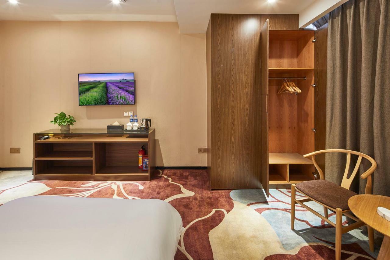 Hotel Insail Railway Station 3*