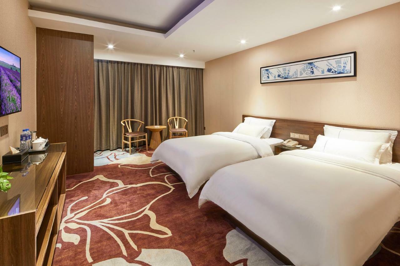 Hotel Insail Railway Station 3*