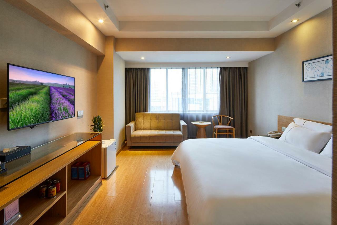 Insail Railway Station Hotel
