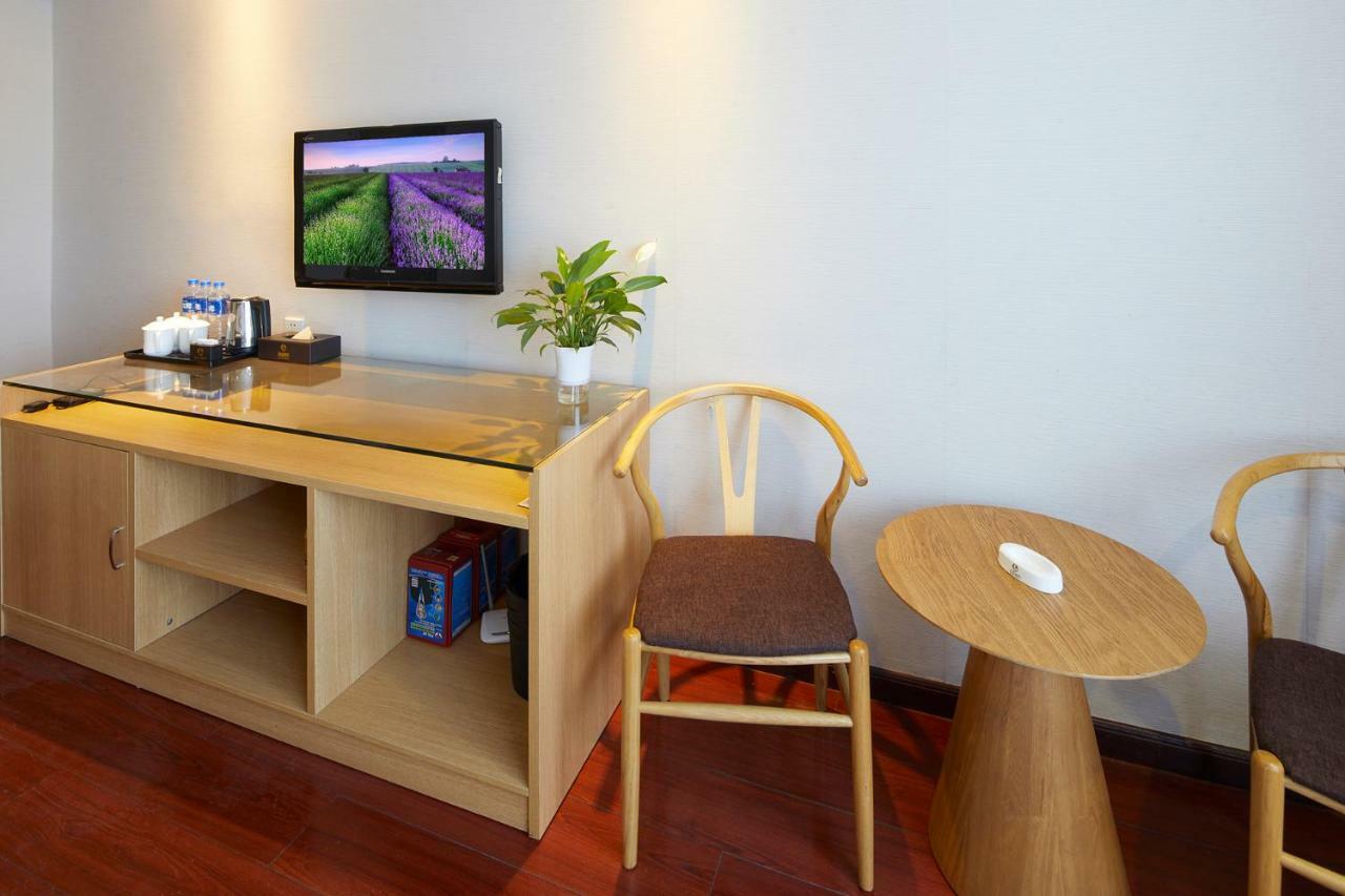Insail Railway Station Hotel