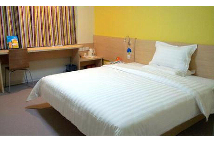 Hotel 7 Days Inn