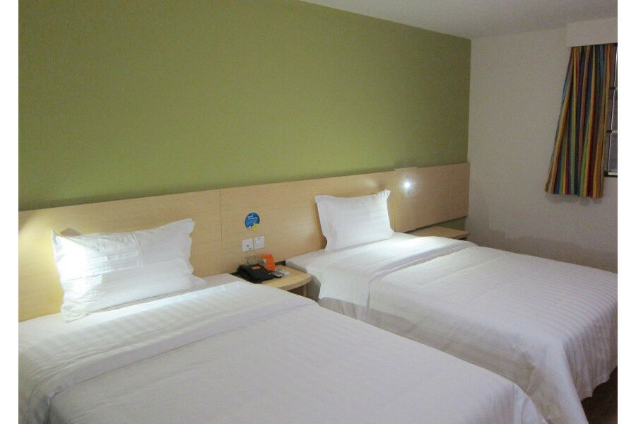 7 Days Inn