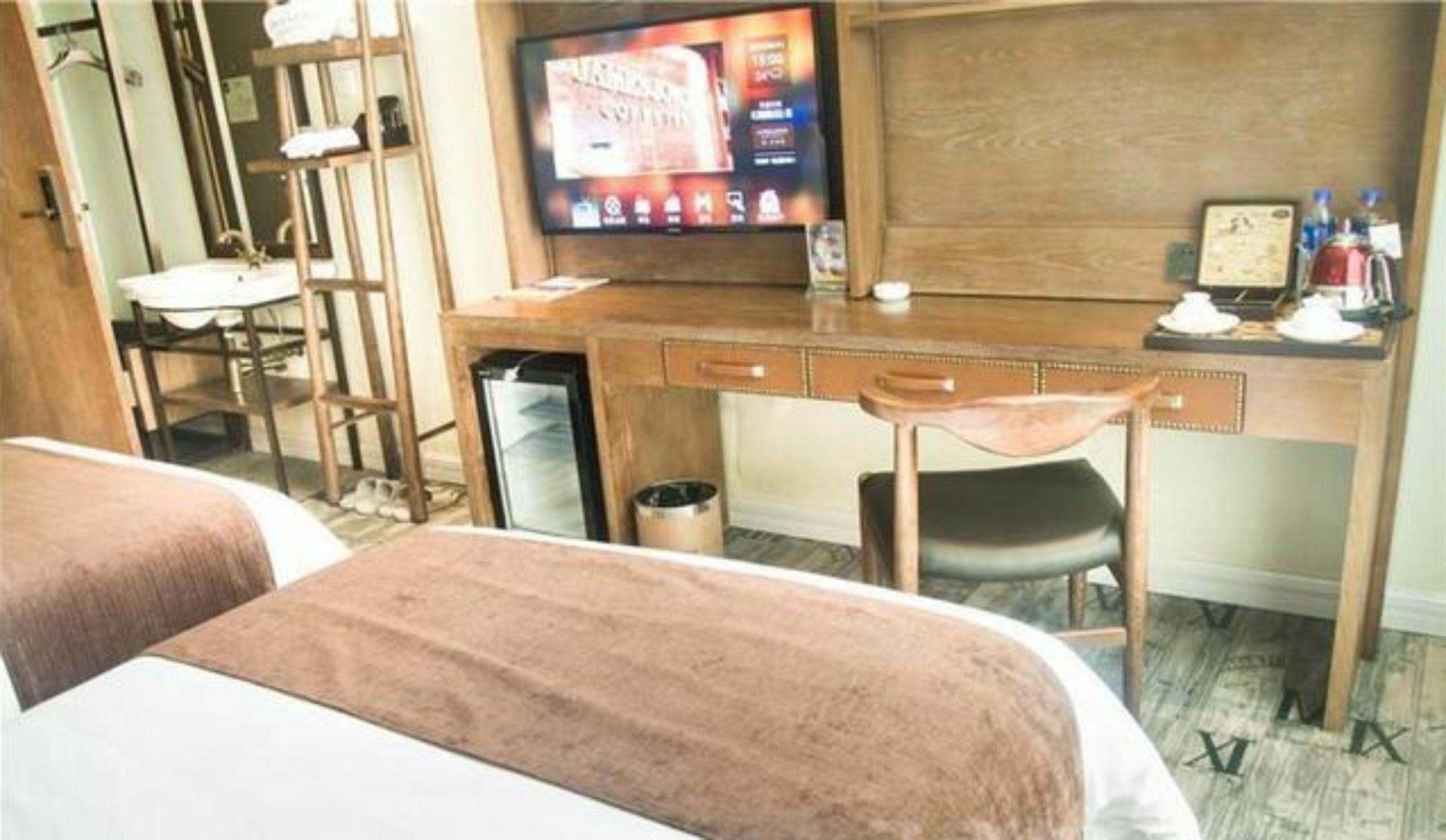 James Joyce Coffetel Tianhe North Tianrun Road Hotel
