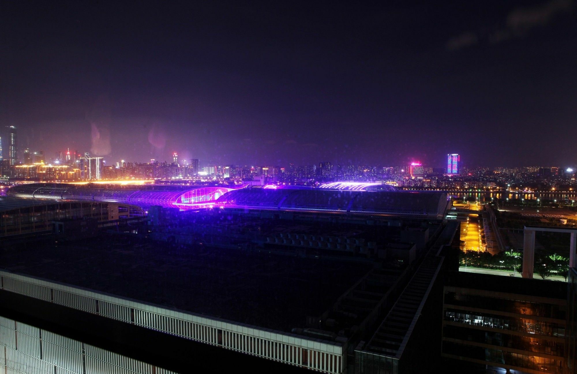 Yicheng Pazhou Poly World Center Guangzhou