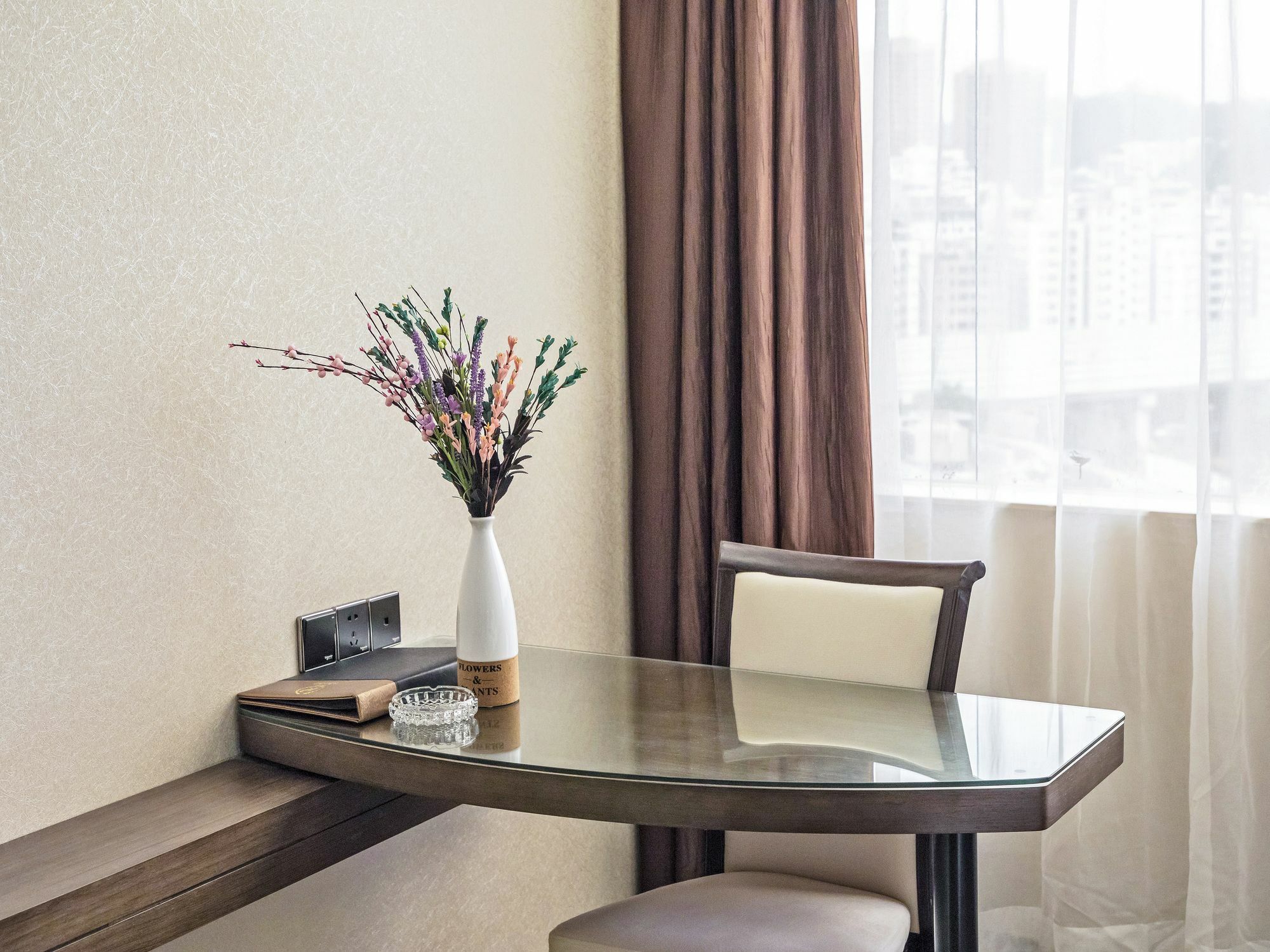 Kardon Gorgeous Hotel 4*