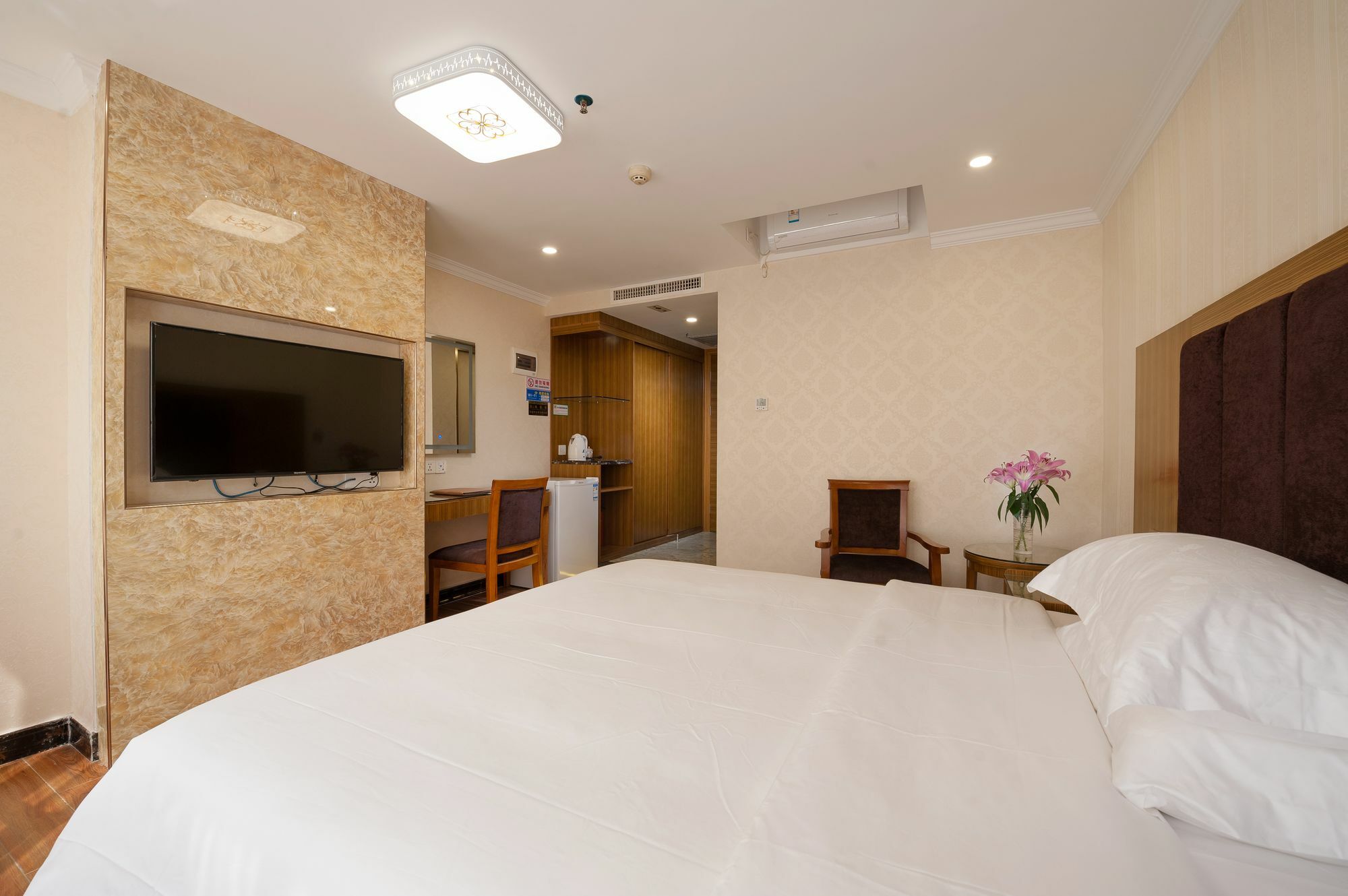 Compass Hotel 3*