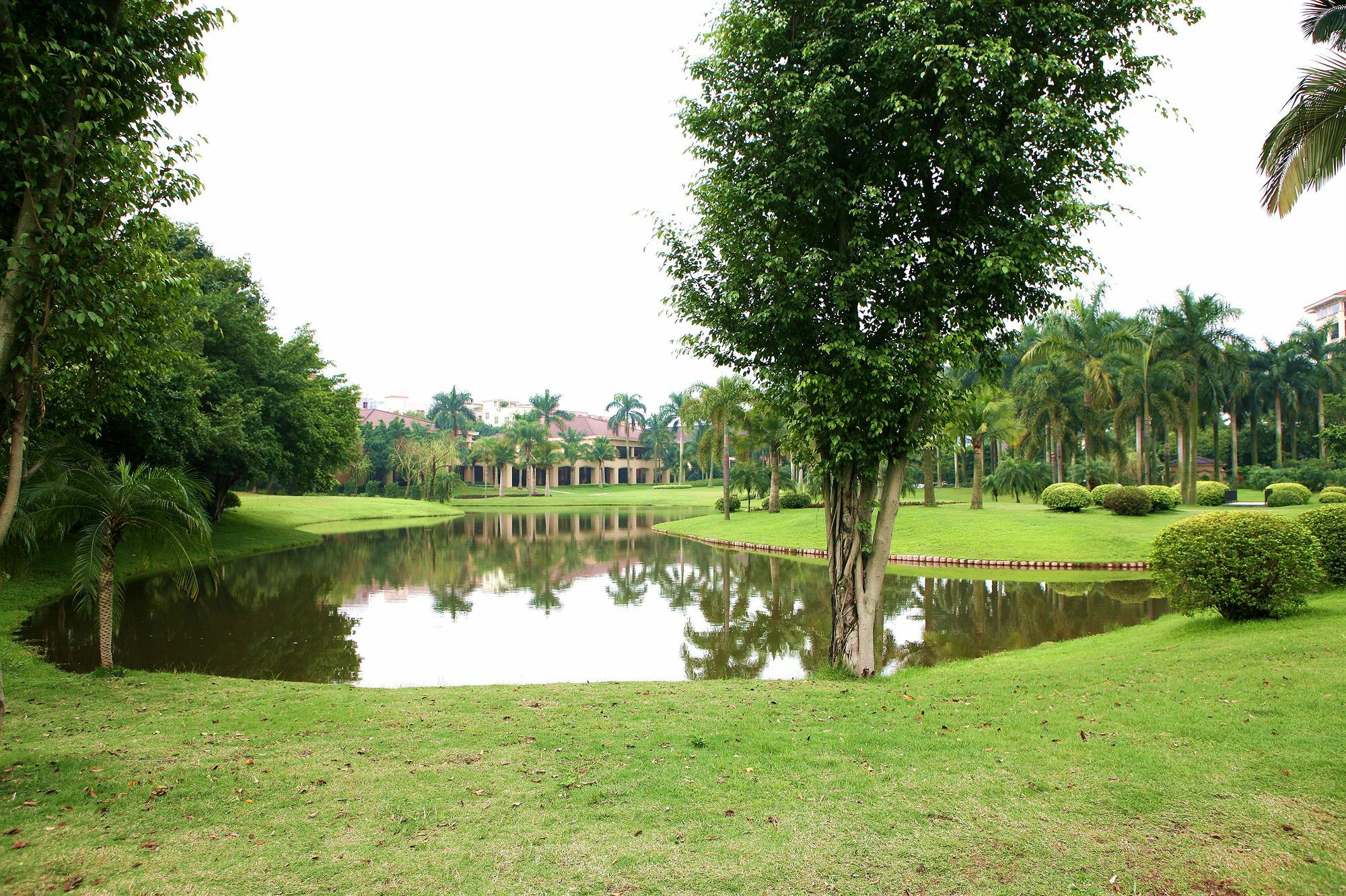 Star River Hotel 5*