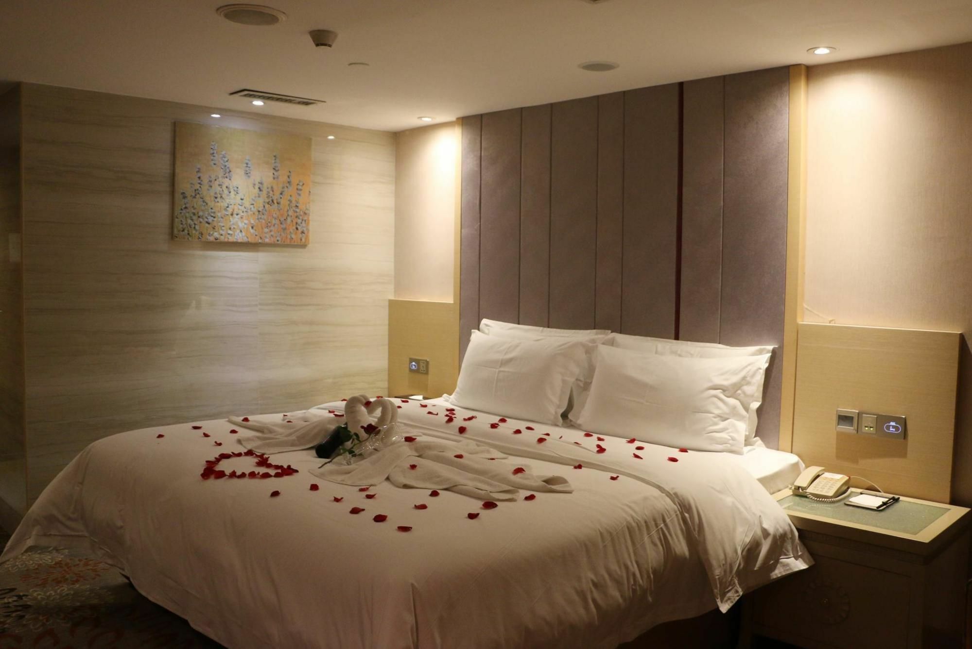 Hotel Lavande Pazhou Branch 4*