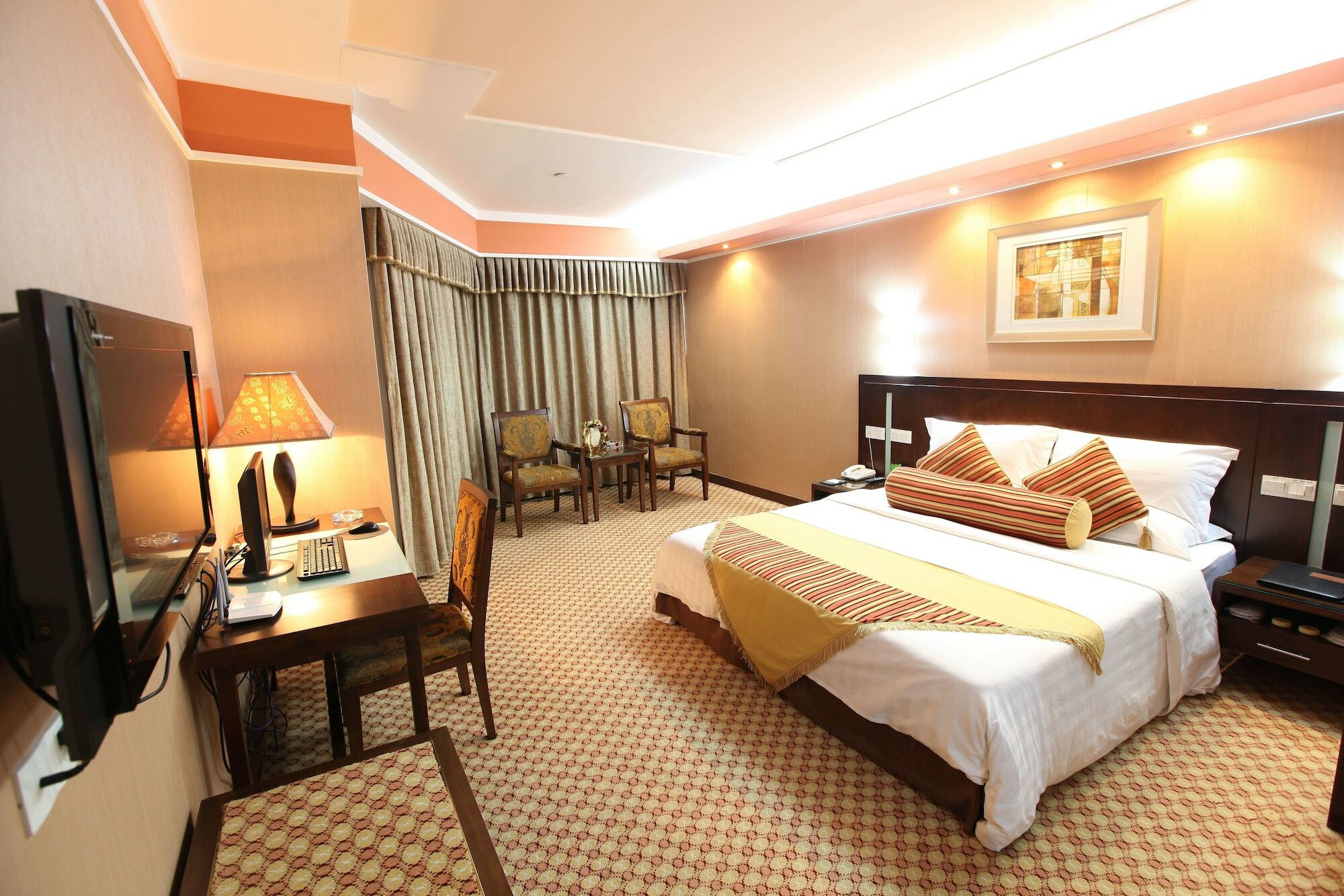 Oriental Silk Hotel 3*