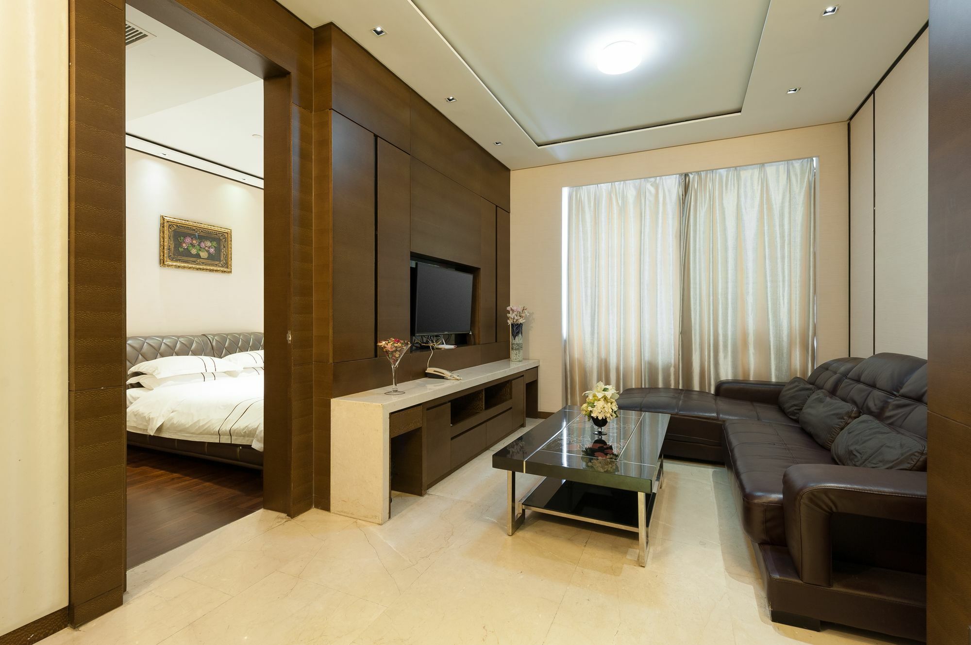 Yicheng Plaza Apartment