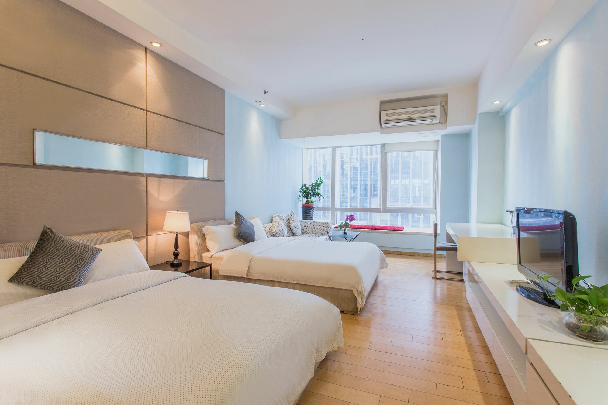 Yoyo Wales Apartment *