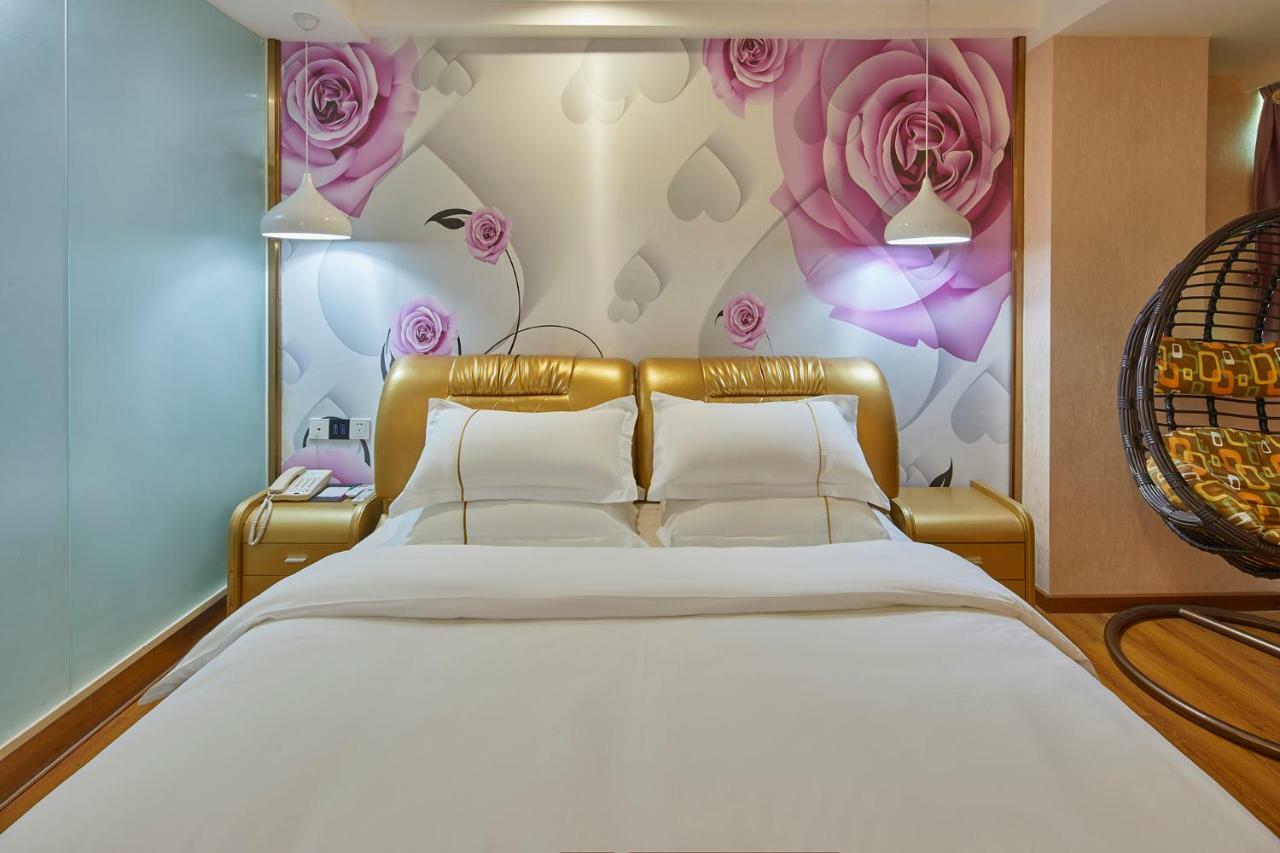 Hotel Insail Airport Road