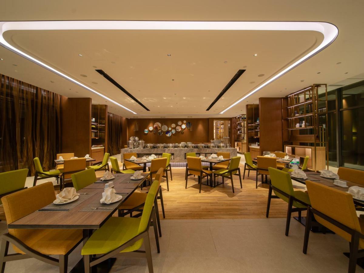 Hotel The Mulian Science Wanda Plaza